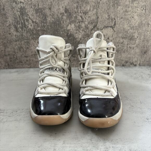4cbd9bef5780ee893337bfdd255a40  Air Jordan 11 XI Retro Neapolitan Kids 13C PS Sail Velvet Brown DO3857-101